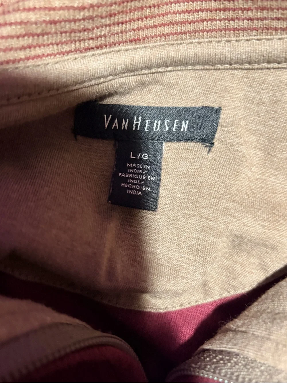 NWOT Van Heusen Men's Zip-Up Sweater in Burgundy with Tan Collar- L